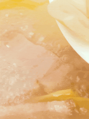 39152.com
咸肉、火腿、春笋 通通放入锅中小煮30分钟