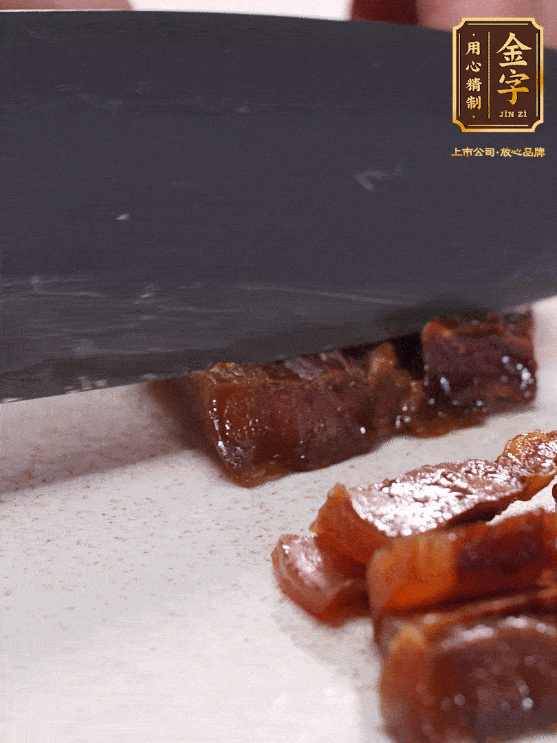 39152.com
腊肉水煮10分钟，切片
